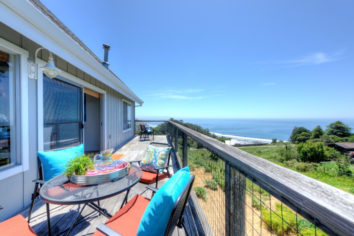 Stinson Beach,California,94970,2 Bedrooms Bedrooms,3 Rooms Rooms,1 BathroomBathrooms,Single Family Home,Belvedere Avenue,1010