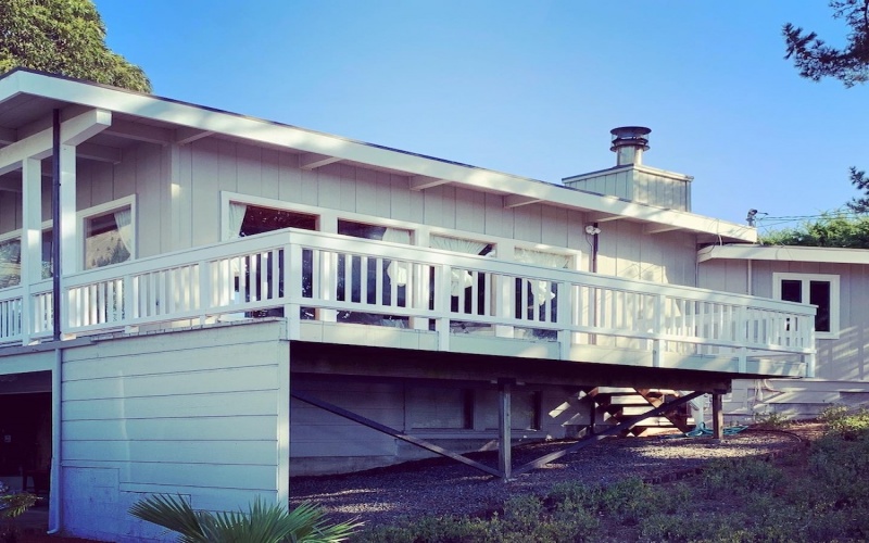 Stinson Beach,94970,3 Bedrooms Bedrooms,5 Rooms Rooms,3 BathroomsBathrooms,Single Family Home,Sonoma Patio,1051